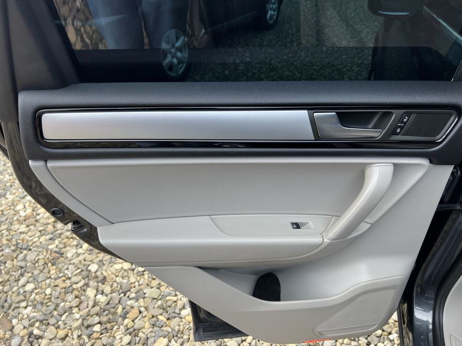 Таврек на спружинах в дуже гарному стані