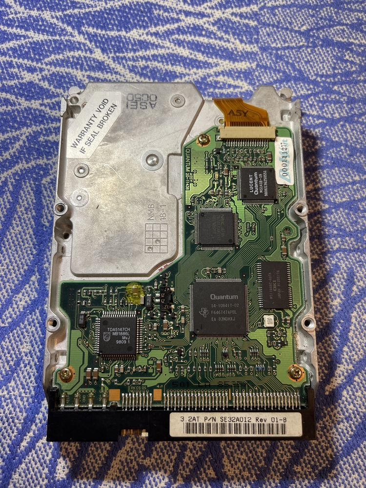 Жорсткий диск HDD Quantum 3.2 AT SE32A012