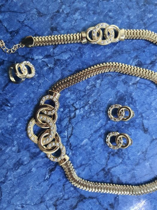 комплект жіночий біжутерія нова!