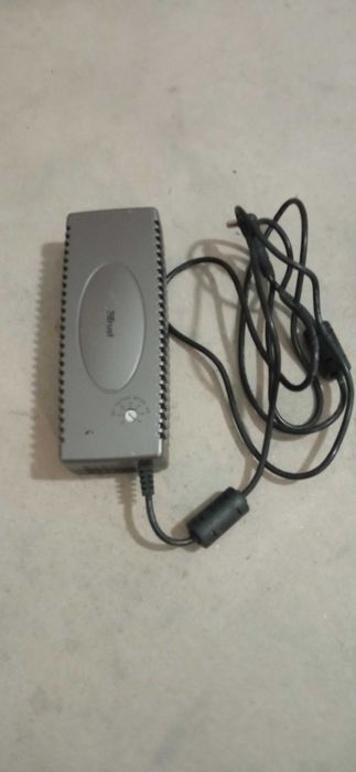 Carregador universal para portátil