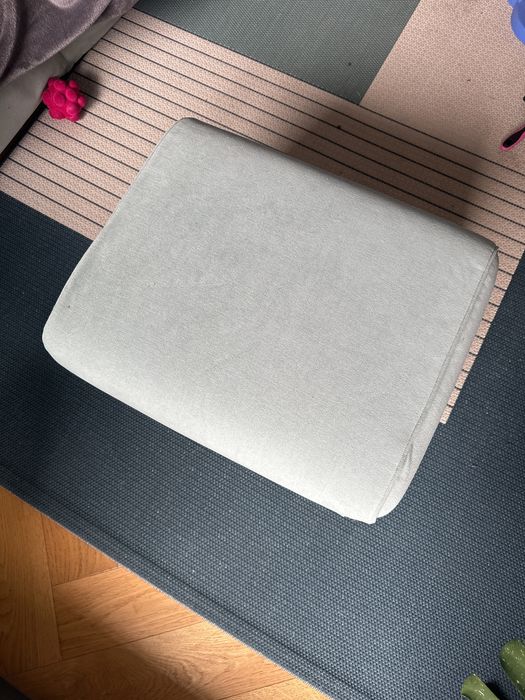 Podnozek Gronlid ikea jasnozielony na nozkach