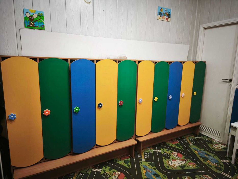 Шафа у роздягальню дитячого центра/садочка