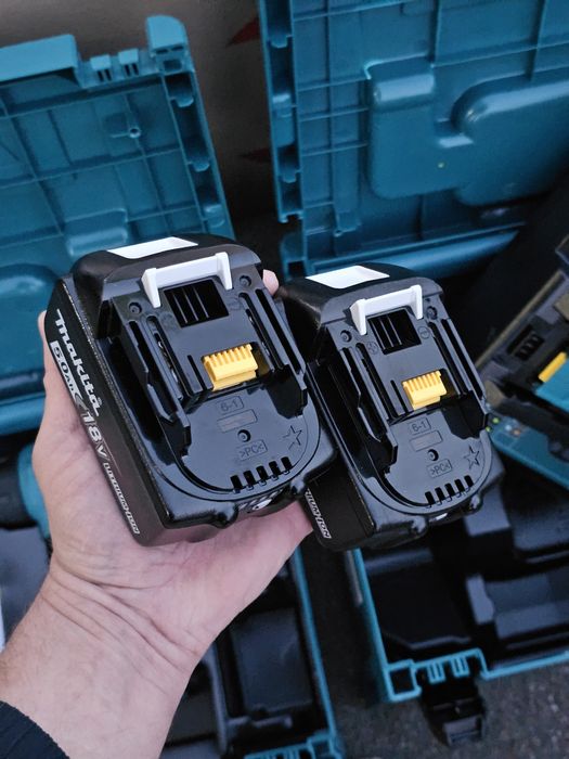 Акумуляторний набір інструменту Makita