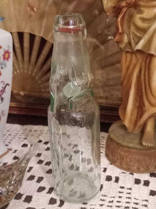 Garrafa antiga de laranjada pirolito