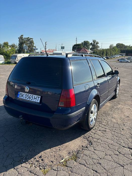 Volkswagen Golf lV
1999 рік
1.9 sdi Дизель
Коробка механіка 5 ст
Авто