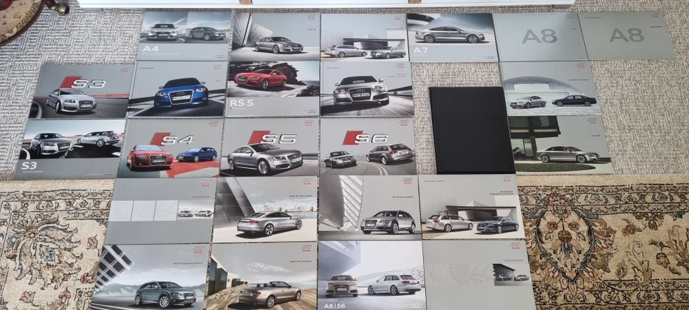 Prospekt BMW i8, na innej Audi Q7, A8, A6, Q5, BMW 8, 7, 5 ...