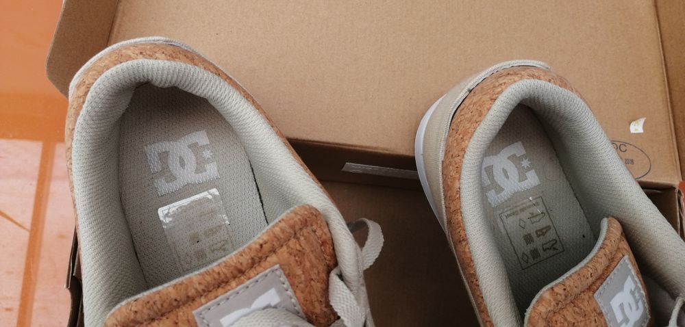 Sapatos DC Shoes (completamente novos)