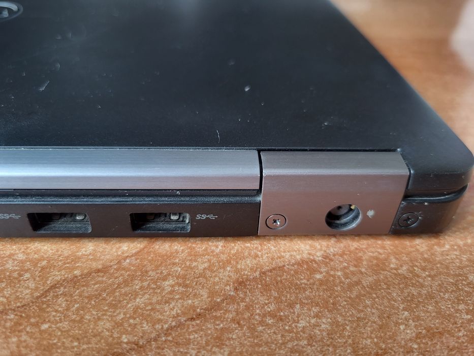 Dell Latitude E7470 i5-6300U, 8/256, Win 10, ładowarka