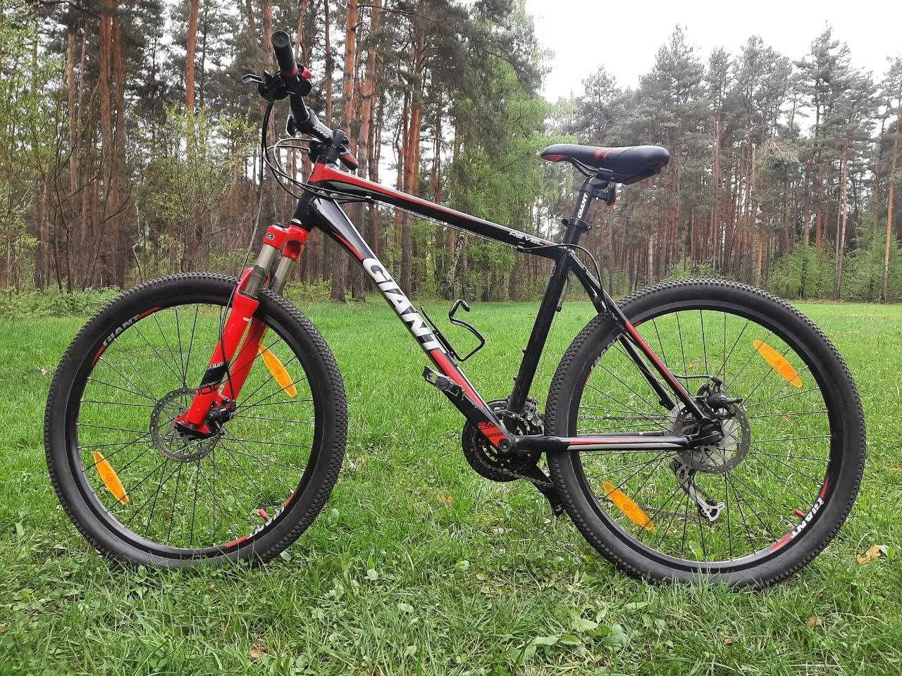 Велосипед Giant 26" алюмінієвий з дисковими гальмами.