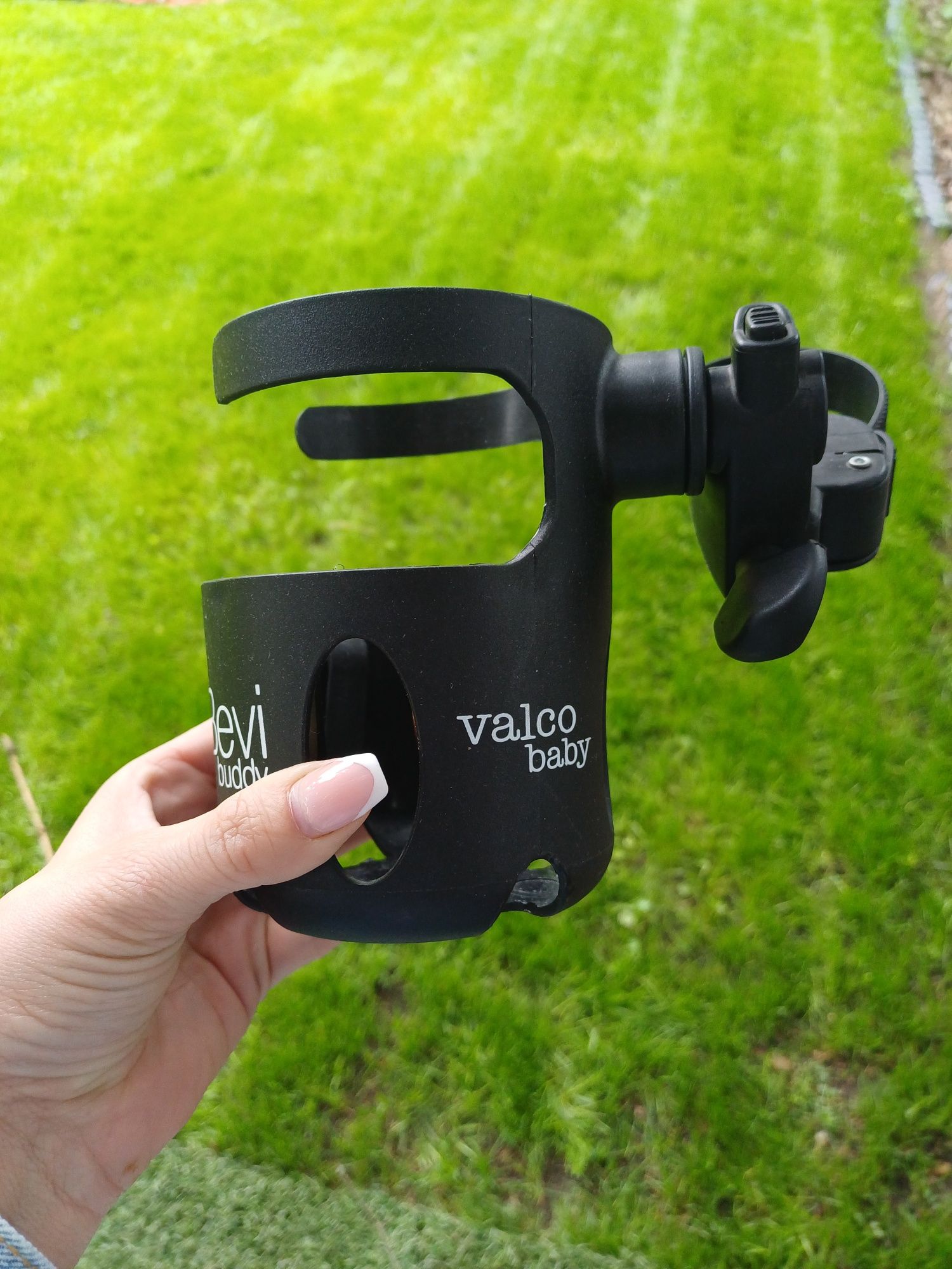 Kubek uchwyt valco snap 4 3 do butelki bidonu do wózka