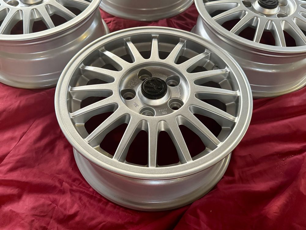Felgi Audi 100 C3 80 Quattro VW nowe 1984 rok Volkswagen alufelgi 5x