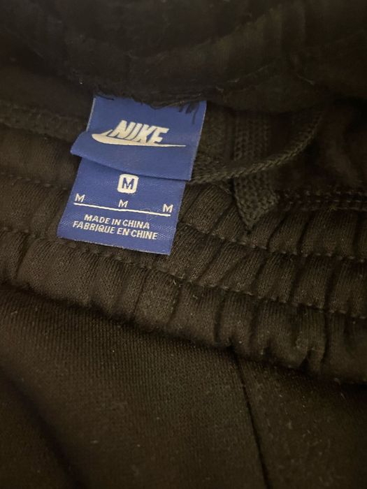 Czarne spodnie nike M