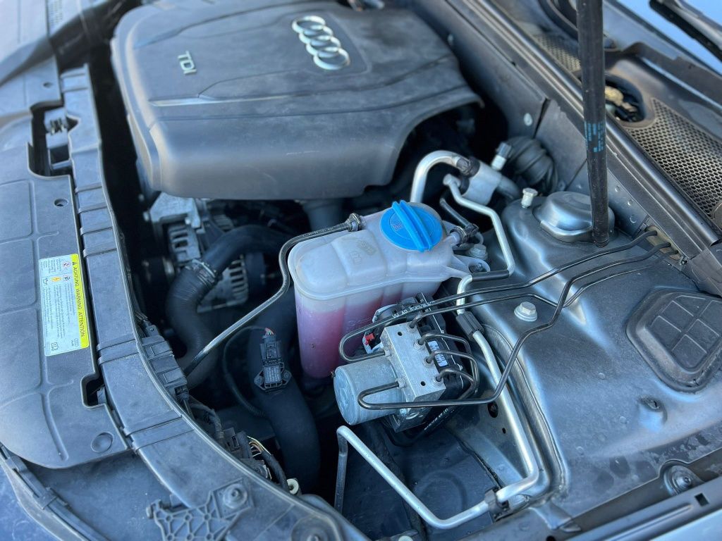 Audi A4 2.0TDI 141,000 KMS Ano 2012