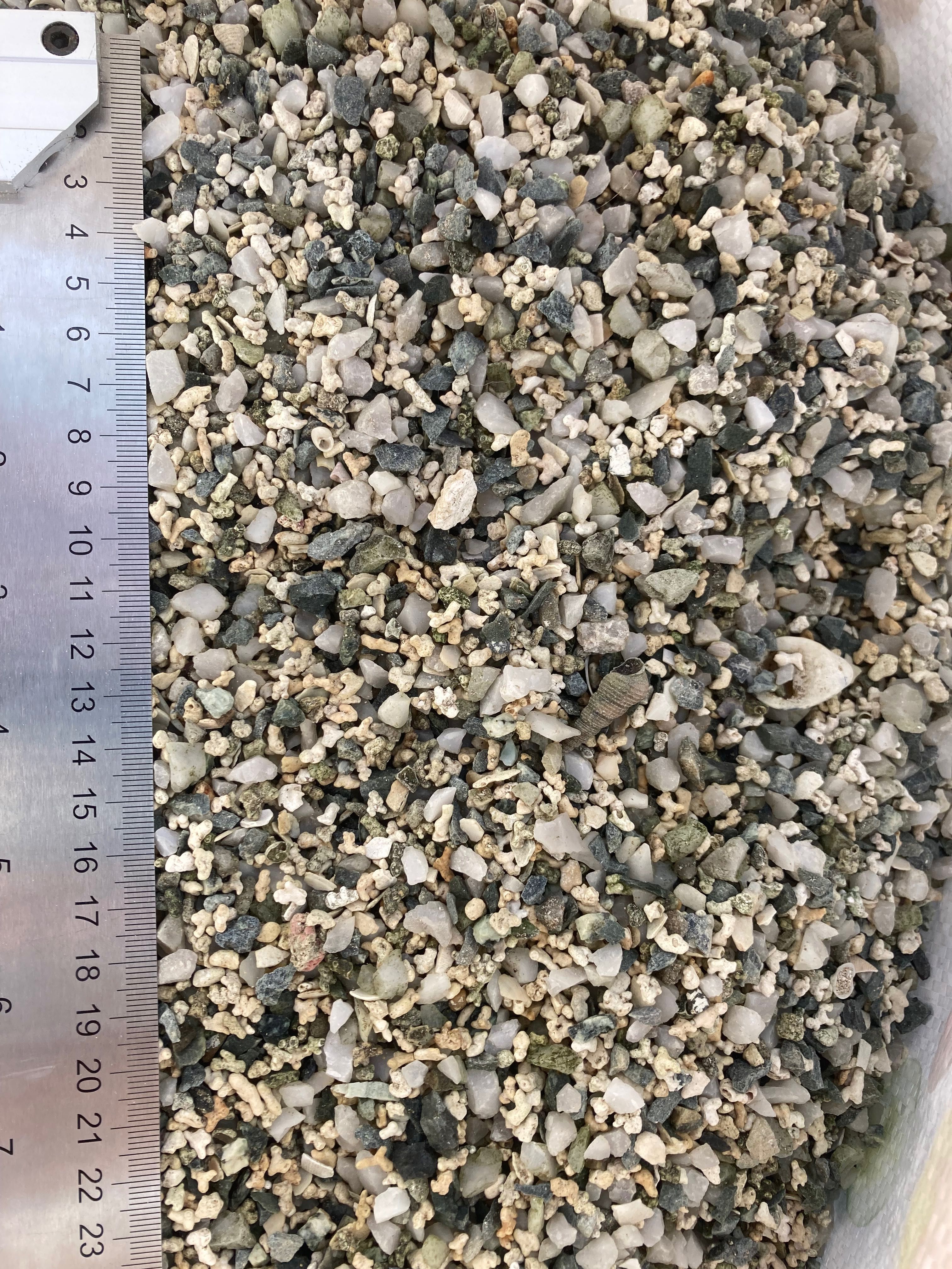 Areão misturado coral/basalto/quartzo p/ aquário recife ou ciclideos