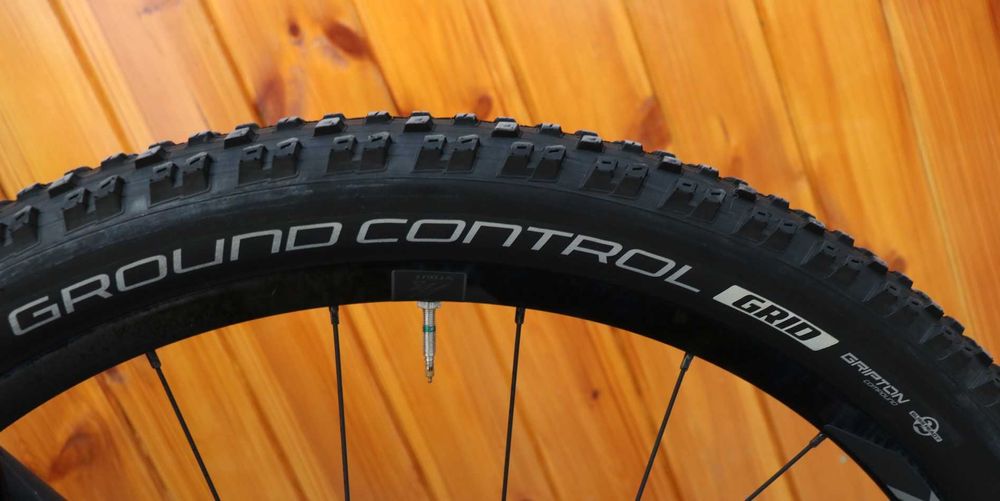 Rower elektryczny Specialized Levo .I inne rowery