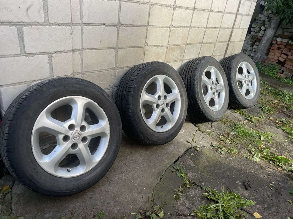 Диски opel zefira a в нарному стані R16
