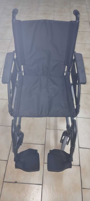 Cadeira de Rodas Breezy Premium