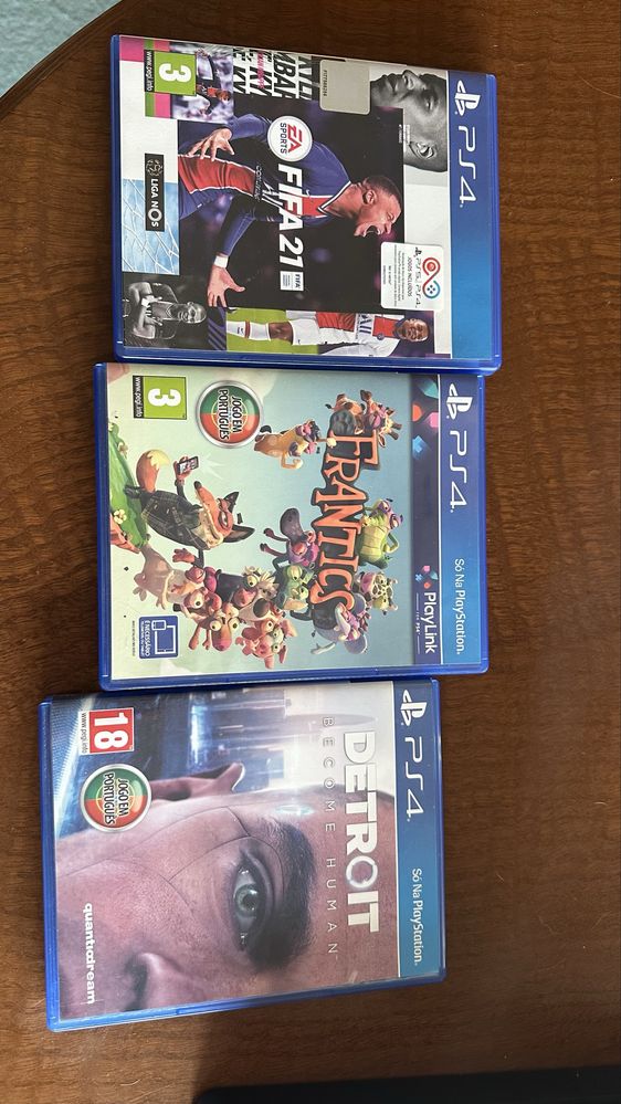 Ps4 - 500gb usada