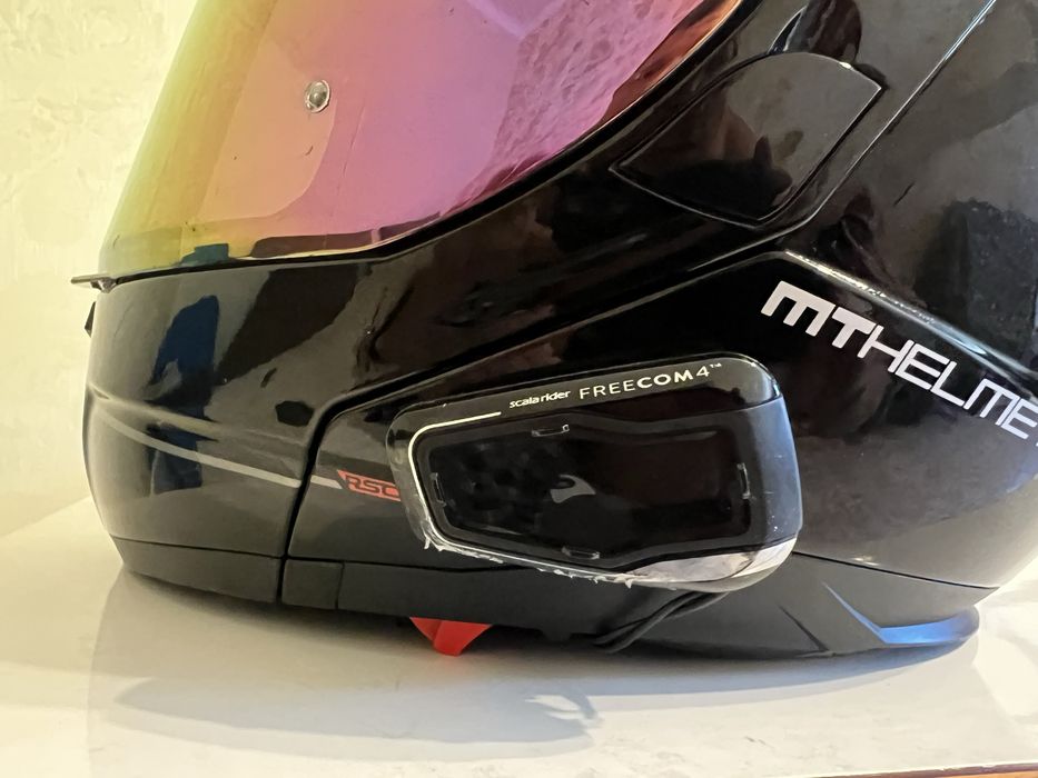 Шолом MT Atom М з гарнітурою Cardo Freecom4