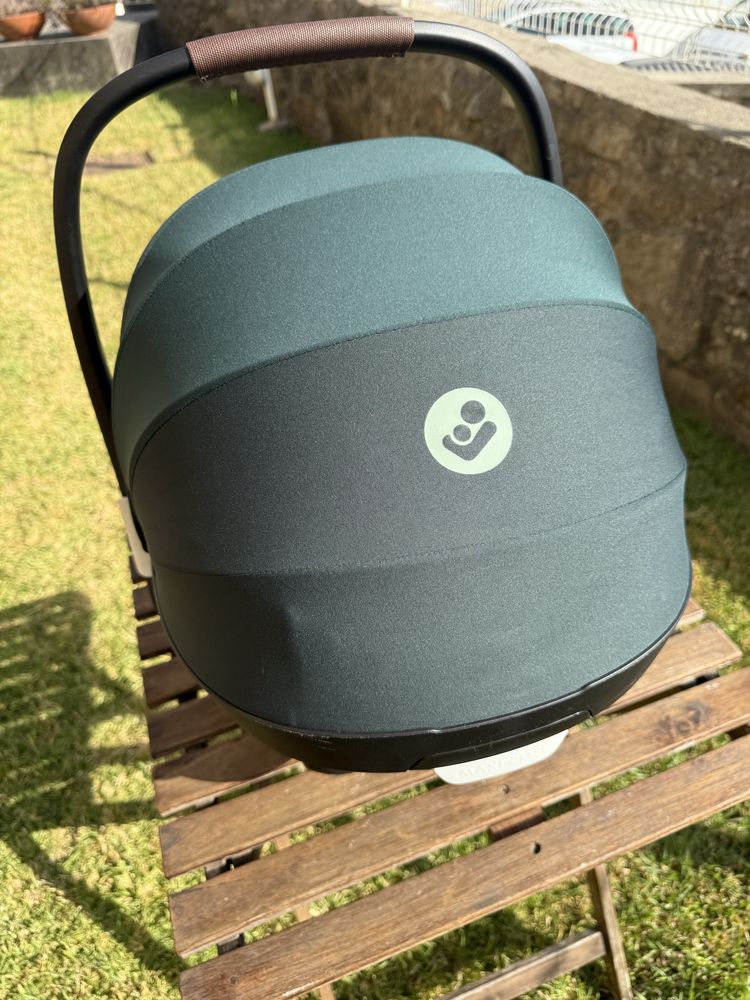 Maxi cosi pebble 360  (2) ( quadrado)