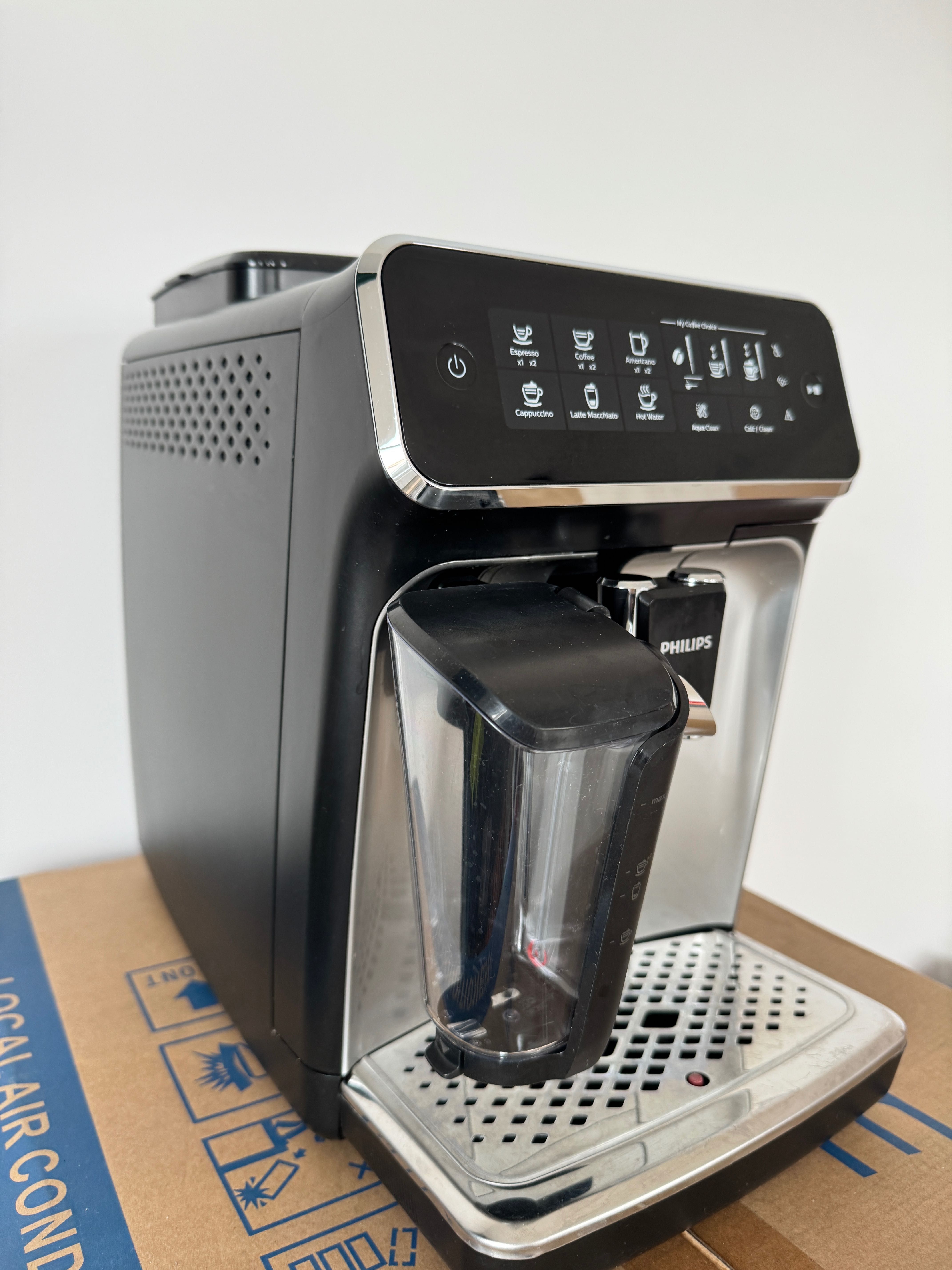 Ekspres Philips Lattego EP3246 automatyczny