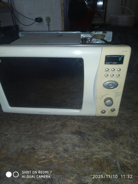 Микроволновая печь Daewoo на запчасти