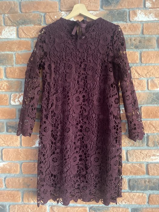 Sukienka koronkowa Mohito