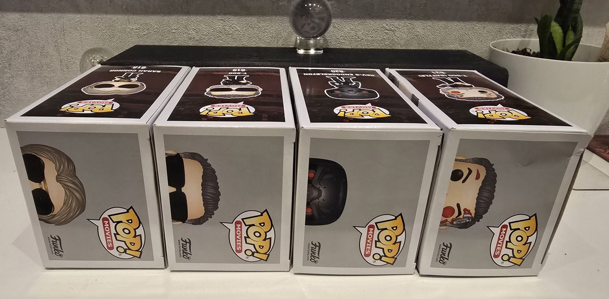 4x funko pop terminator