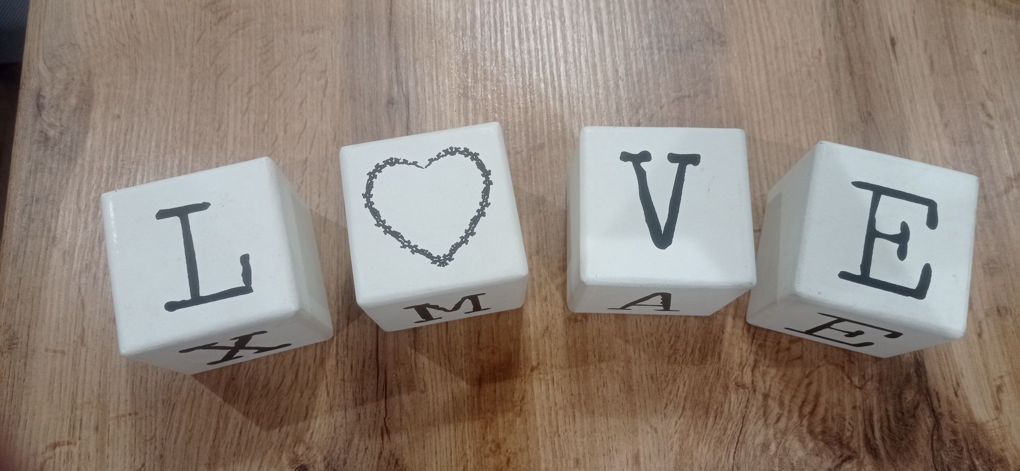 Literki Home love