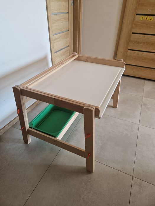 Biurko dla dziecka Ikea