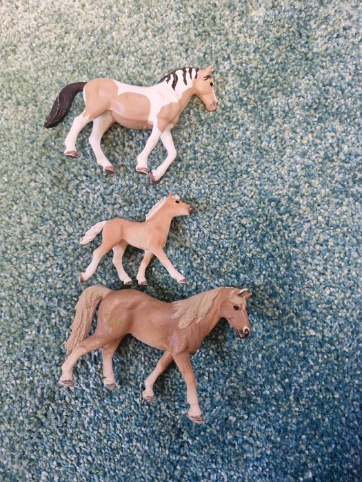 zestaw 3 koni schleich