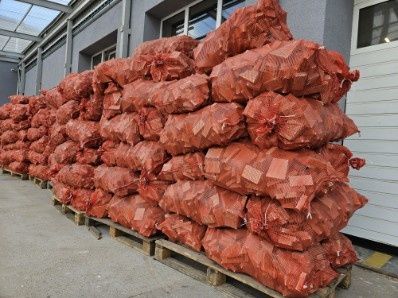 Drewno bukowe suche w worku 28-30 kg