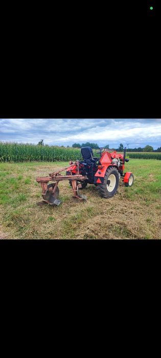 Traktor sam esiok Andoria s320 s18