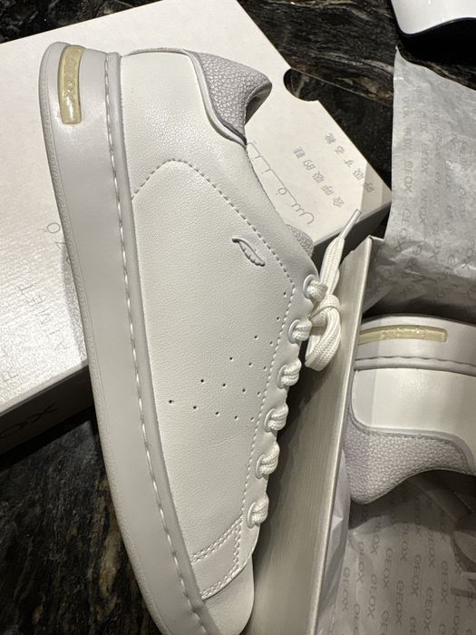 Sneakersy GEOX damskie biale r.37