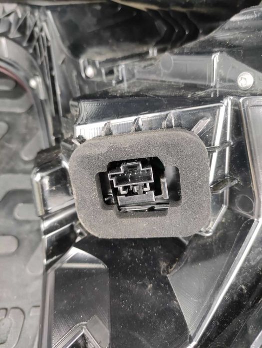 Фонарь правый задний Volvo XC60 Вольво ХС60 2018 б/у из США