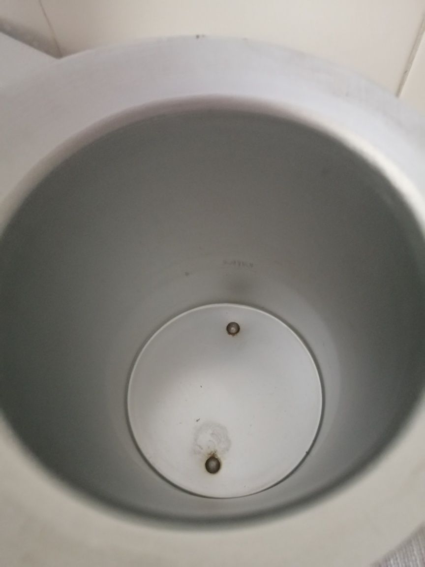 Chaleira / leiteira Eléctrica Ufesa lactia

Ca