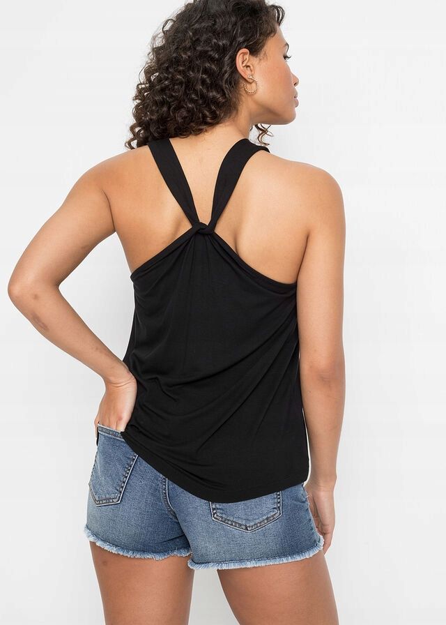 B.P.C top czarny z wiskozy 32/34.