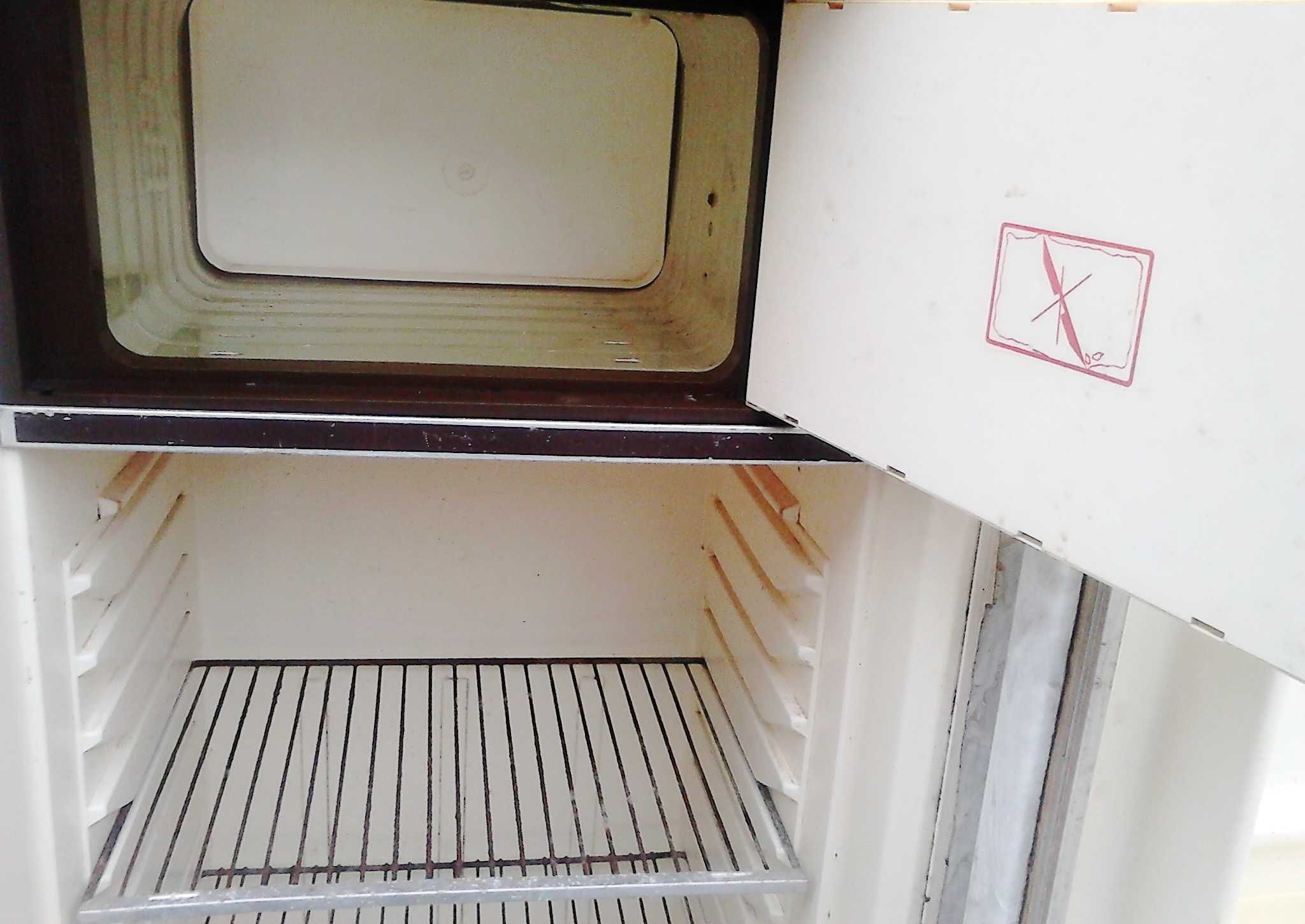 холодильник Донбасс 10 рабочий морозит отправлю