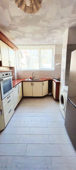 Mieszkanie 2 pokoje, kuchnia, piwnica