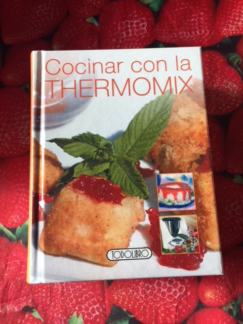 Livro "Cocinar com la Thermomix" (em espanhol)