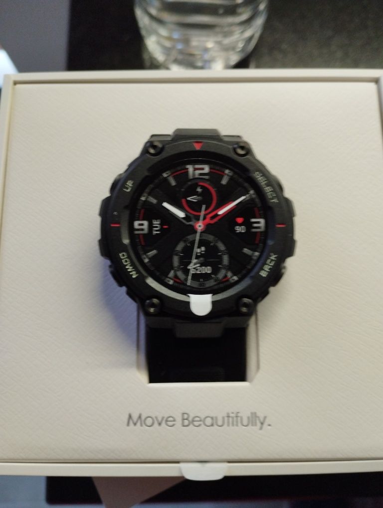 Amazfit T rex preto