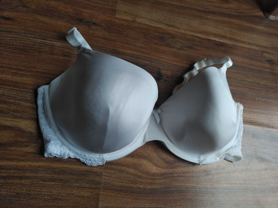 Biustonosz usztywniajacy  38DD bdb