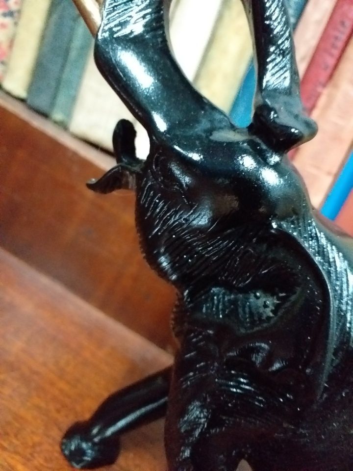 Stary czarny słoń, wysokość 18 cm