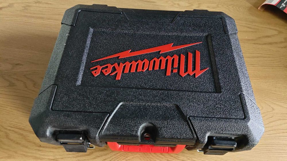 Milwaukee Walizka transportowa M12 na wiertarko wkrętarkę