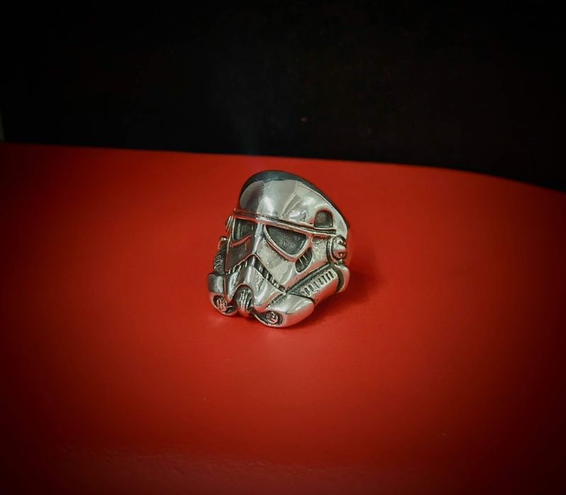 STAR WARS  Gwiezdne wojny srebrny męski sygnet  „ Szturmowiec „