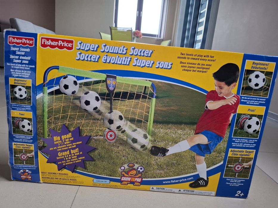 Bramka interaktywna z dźwiękiem do piłki nożnej Fisher Price