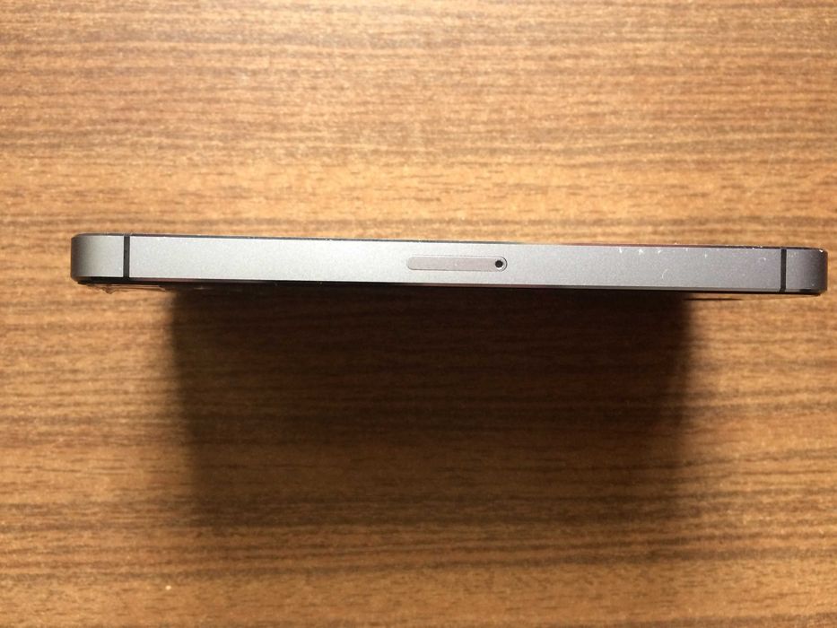 iPhone 5S neverlock 16GB на запчасти + вторая батарея или обмен