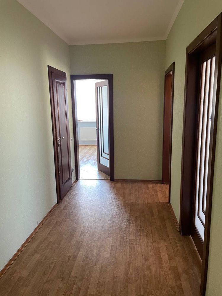 Продам 2-х кімнатну квартиру М.Лагунової 18б