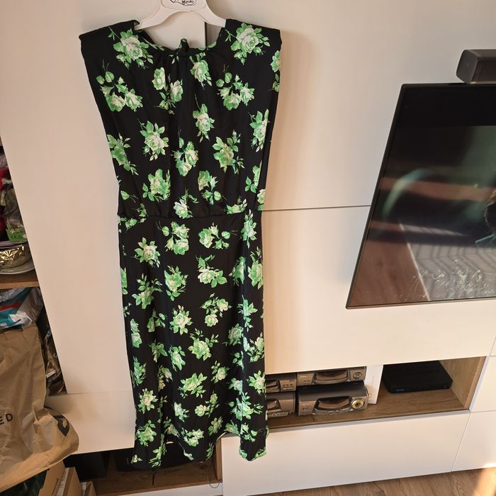 Sukienka asos 44 xxl 46 midi atlasowa krótki rękaw kwiaty print letnia