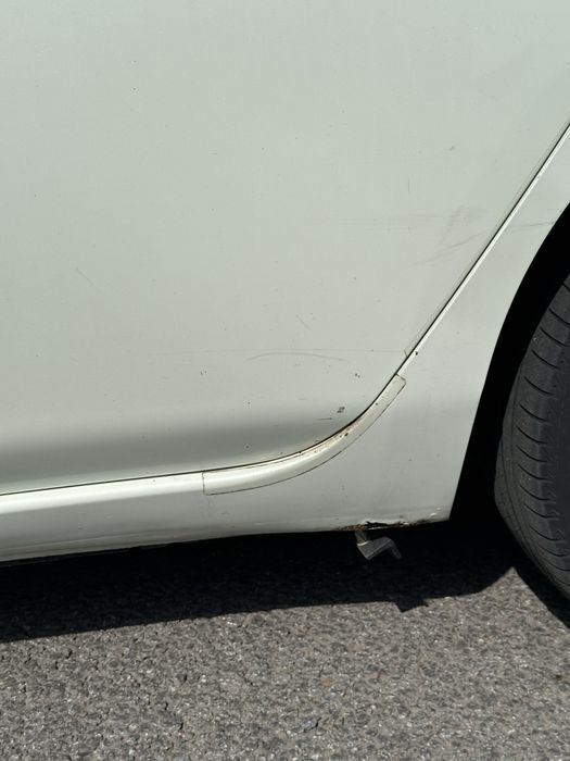 Продам Nissan Leaf